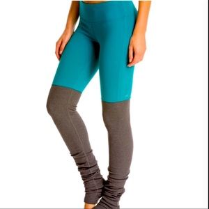 ALO Yoga Goddess teal & grey leggings